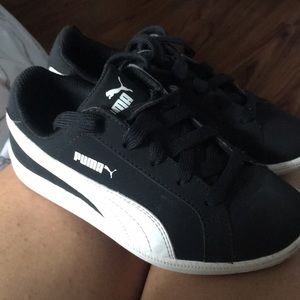 Boys shoes